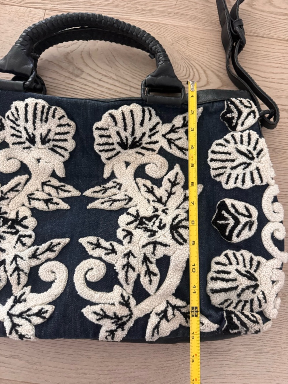 Cleobella Asliah Weekender bag featuring embroidered floral details on the front - Picture 3 of 14